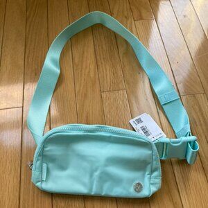 NWT Lululemon Everywhere Belt Bag 1L in Ideal Mint